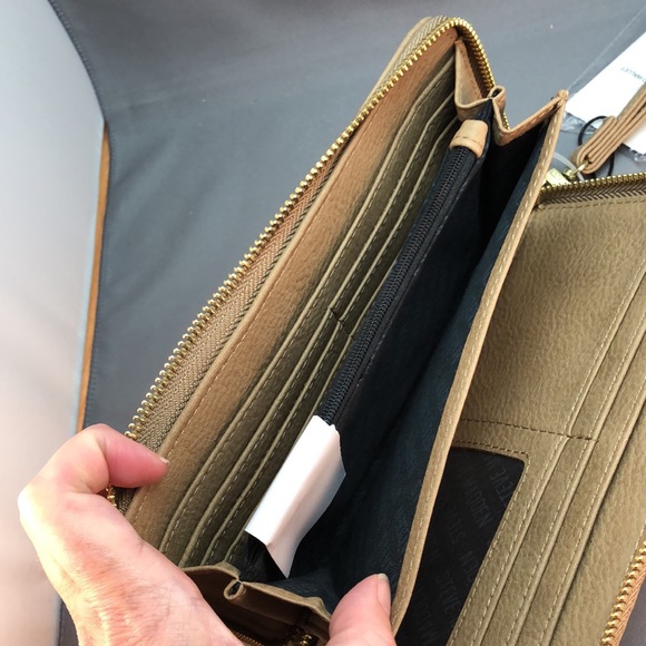 Steve Madden Zip around logo Wallet taupe - Picture 13 of 16